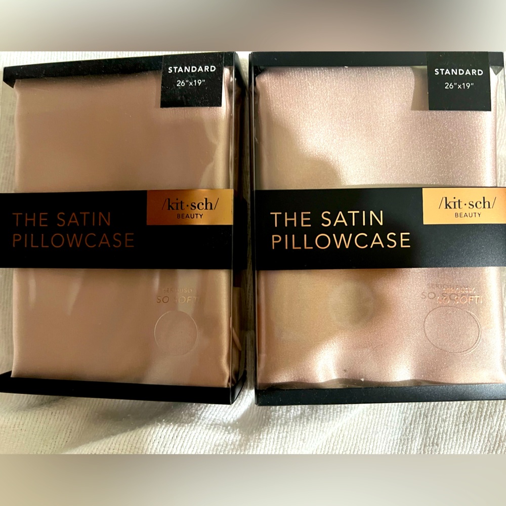 2 NIB Kitsch Blush Pillow Cases